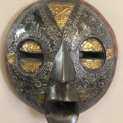 Lot#295 Tribal mask