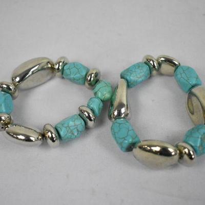Costume Jewelry: 2 Turquoise Silver Tone Bracelets