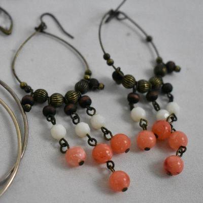 Costume Jewelry: 5 Earrings, Hoop/Dangle