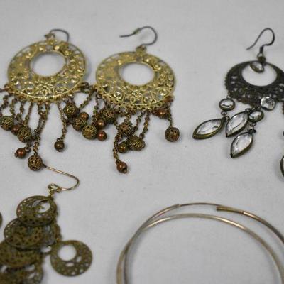 Costume Jewelry: 5 Earrings, Hoop/Dangle