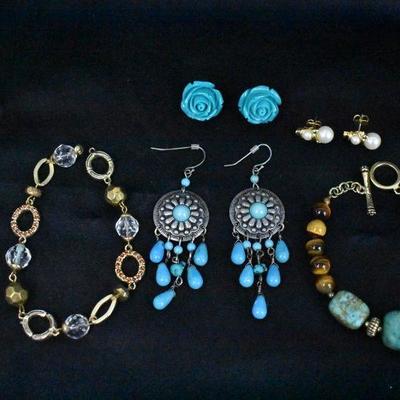 Costume Jewelry: 2 Bracelets, 3 Earrings