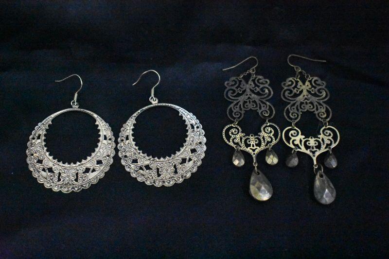 Costume Jewelry 2 Pair Bronze Earrings