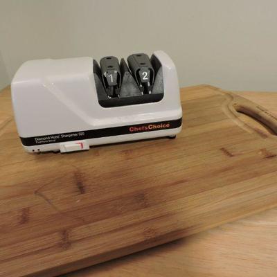 Electric Knife Sharpener and Cutting board