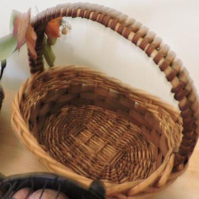 Collection of Baskets and Potpourri