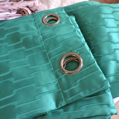Set of 2 Green Grommet Curtains