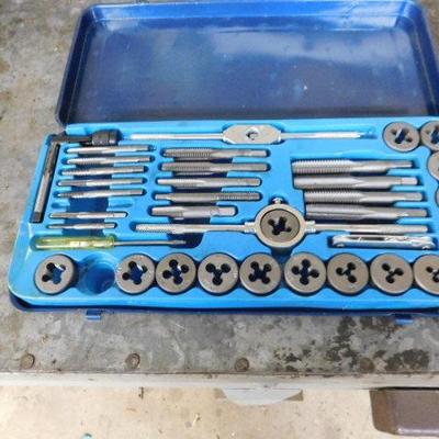 Tap and Die Set in Blue Tin Case