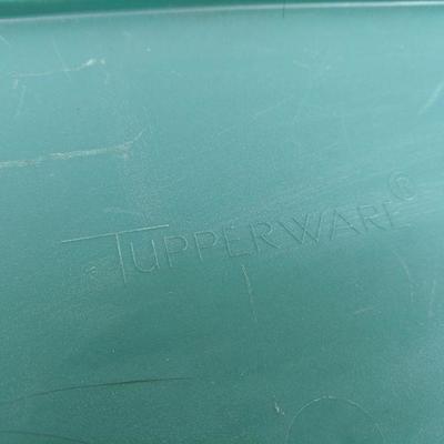 Tupperware Container, 13.5