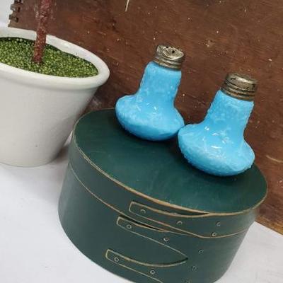 Antique 1898 Dithridge Beaded Bottom Blue Opaque Salt & Pepper Shakers, VIntage