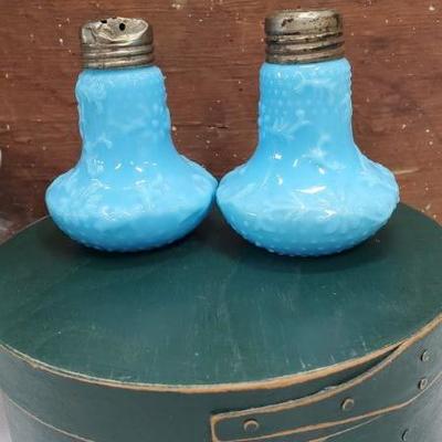 Antique 1898 Dithridge Beaded Bottom Blue Opaque Salt & Pepper Shakers, VIntage