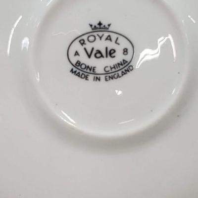 Vintage Royal Vale Bone China Teacup & Saucer - Pattern 7109