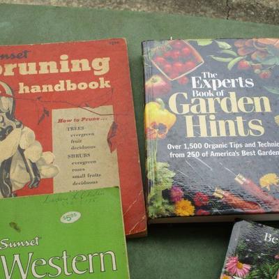 Lot 21 - Gardening Books - All About Roses - Basic Gardening 