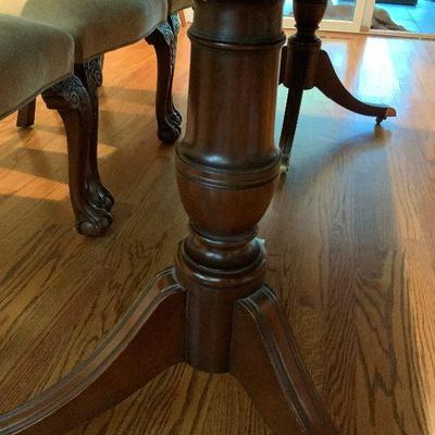 Chippendale Style Dining Room Set - Ball and Claw & 8 Chairs with King and Queen 