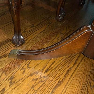 Chippendale Style Dining Room Set - Ball and Claw & 8 Chairs with King and Queen 