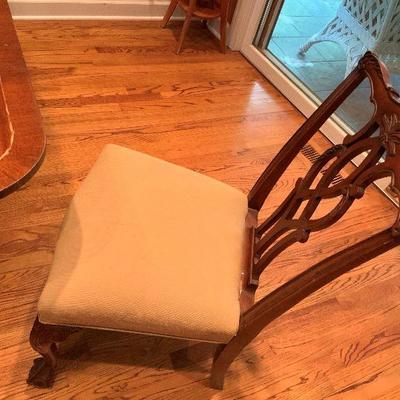 Chippendale Style Dining Room Set - Ball and Claw & 8 Chairs with King and Queen 