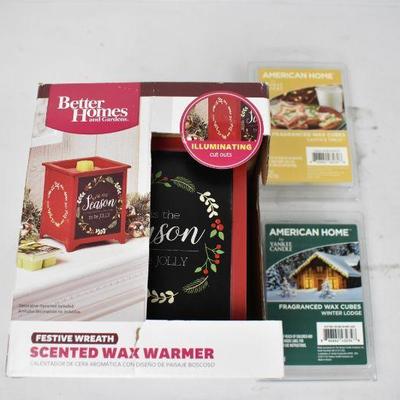 Festive Wreath Scented Wax Warmers & 2 Wax Cubes Santa's Treat/Lodge - New