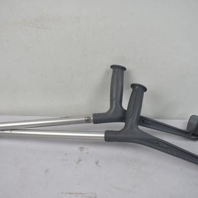 Adjustable Walk Easy Crutches 37-48
