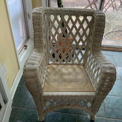 Natural Wicker Table Dining Set with 4 Chairs