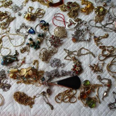Lot 150 - Variety Of Costume Necklaces  