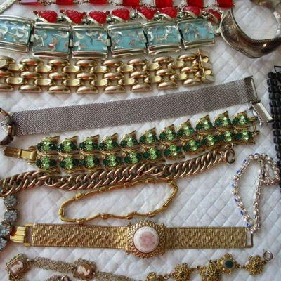 Lot 151 - Variety Of Costume Bracelets 