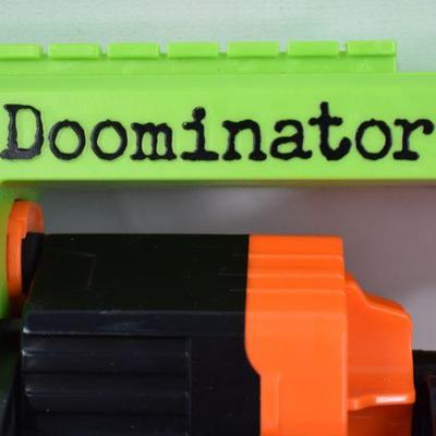 Nerf Zombie Strike Doominator - No Darts
