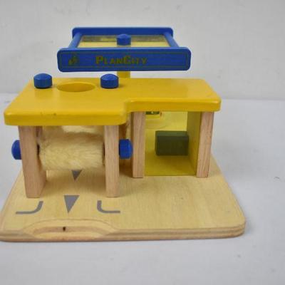 Plan City Wooden Gas Station Car Wash Toy