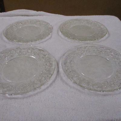 Lot 31 - 4 Clear Crystal & Frosted Salad Plates