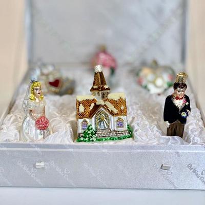 Wedding set ornaments