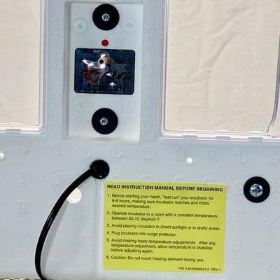 Still Air Incubator & Egg Turner