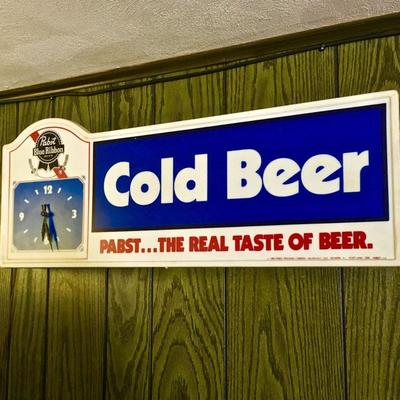 Vintage Pabst Cold Beer Clock