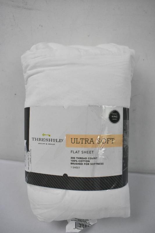 Threshold Ultra Soft Flat Sheet, Off White, King New