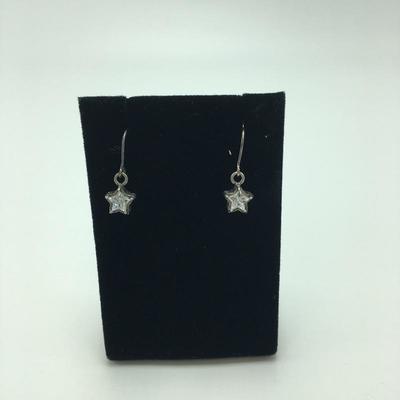 Lot 4 - Five Pairs of Drop Earrings