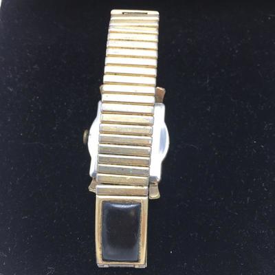 Lot 10 - Bulova & Geneva Watches