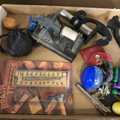 Lot #162 Lot of Toys, Games, puzzles