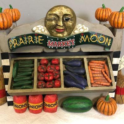 Lot #370 Midwest Prairie Moon Market Decoration 