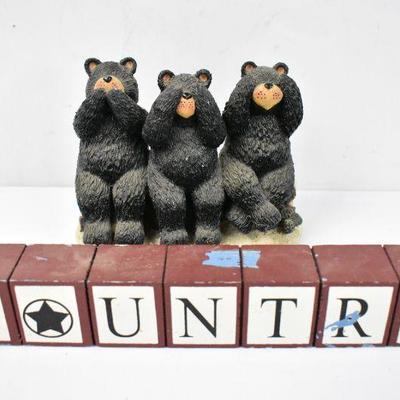 3 Bears Statue & Country Plaque