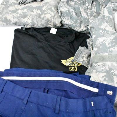 Army Clothing: 2 Pants, 3 Shirts, Jumpsuit - 2 Medium Long, 2 Medium Short, 33L