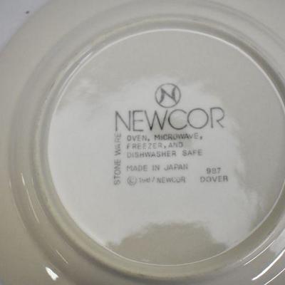 Newcor: 4 Bowls, 4 Small Plates, 3 Medium Plates
