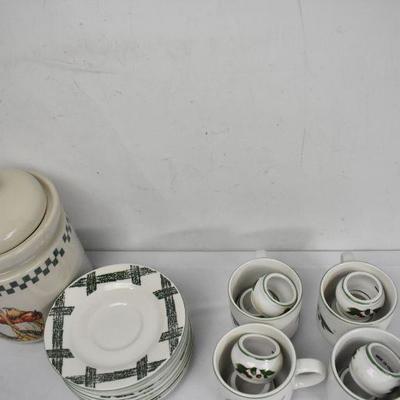Fruit/Veggie Print Jar, 8 Small Plates, 4 Cups, 8 Napkin Rings