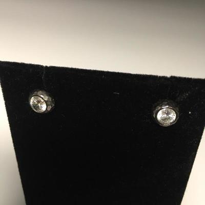 Lot 28 - Amber and Silver Earrings & Ring