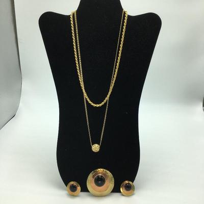Lot 31 - Gold Colored Costume Jewelry 