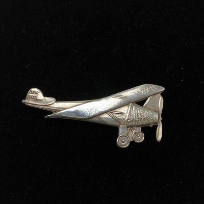 Lot 41 - Five Broaches 