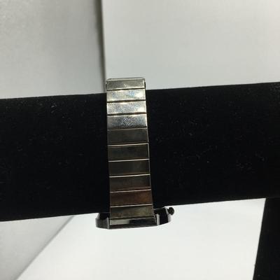 Lot 42 - Two Watches - Movado 