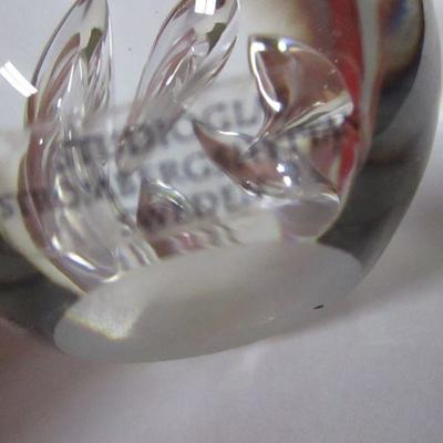 Lot 99 - Strombergshyttan Sweden Studio Art Glass Paperweight