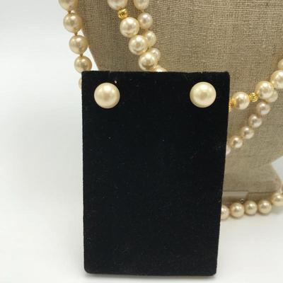Lot 66 - Large Pearl Collection
