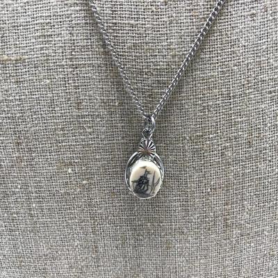 Lot 79 - Two Cameos and Ship Pendant