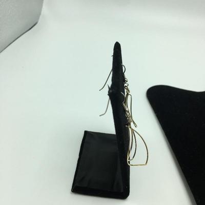 Lot 83 - 14k Gold Earrings - Four pairs