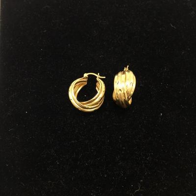 Lot 83 - 14k Gold Earrings - Four pairs