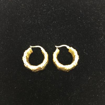 Lot 83 - 14k Gold Earrings - Four pairs