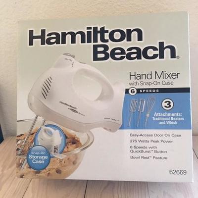 Lot 1070: Hamilton Beach Hand Mixer