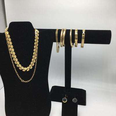 Lot 94 - Gold Necklace and Six Bracelets 